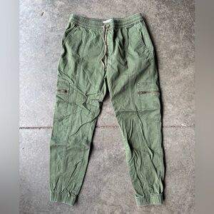 Bullhead Green Cargo Pants with Elastic Waistband